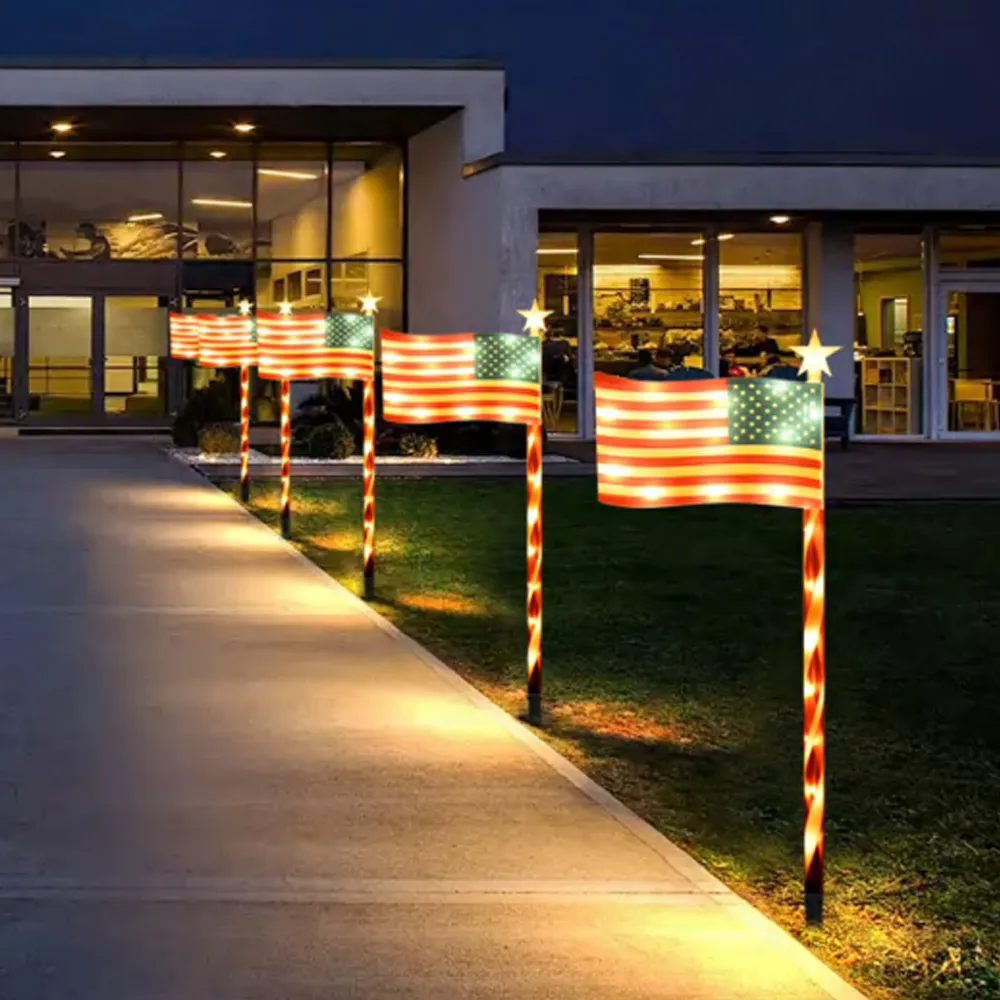 Solar Flagpole Lights