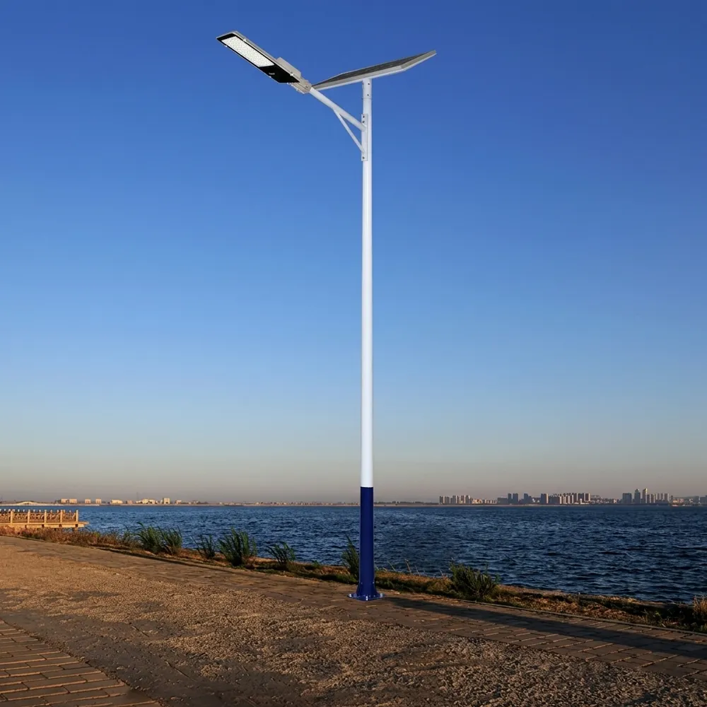 flagpole light solar